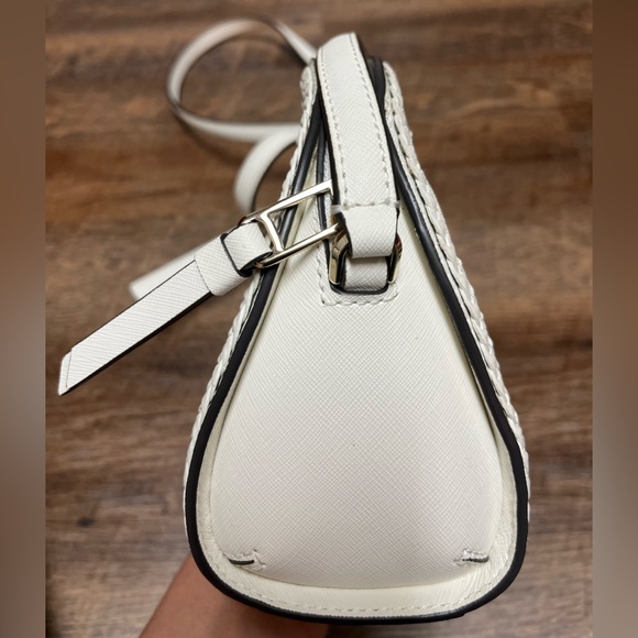 Kate Spade New York Reiley Straw Dome Saffiano Leather Trim Crossbody Handbag - Picture 5 of 10